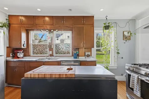 3 Maple Avenue Hudson NH 03051