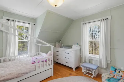 3 Maple Avenue Hudson NH 03051