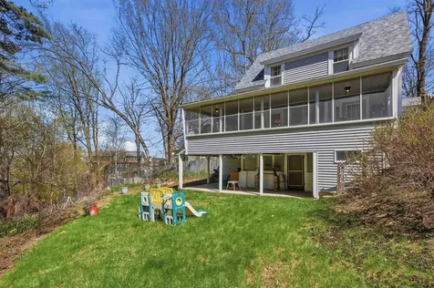 3 Maple Avenue Hudson NH 03051