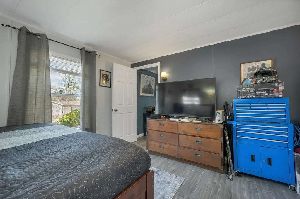 7 N Dewberry Lane Rochester NH 03867