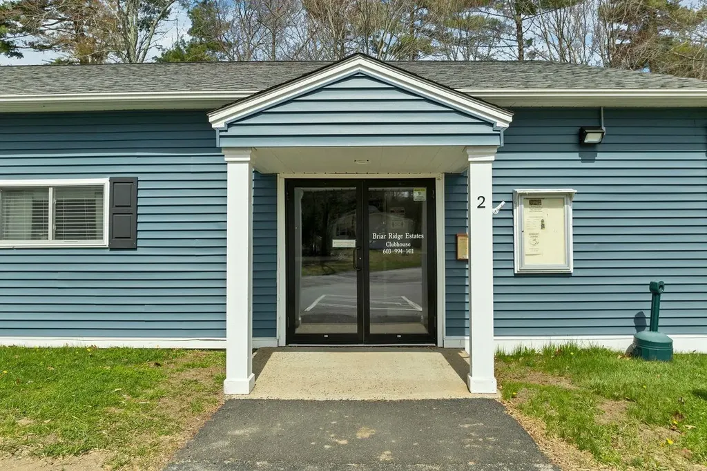 7 N Dewberry Lane Rochester NH 03867