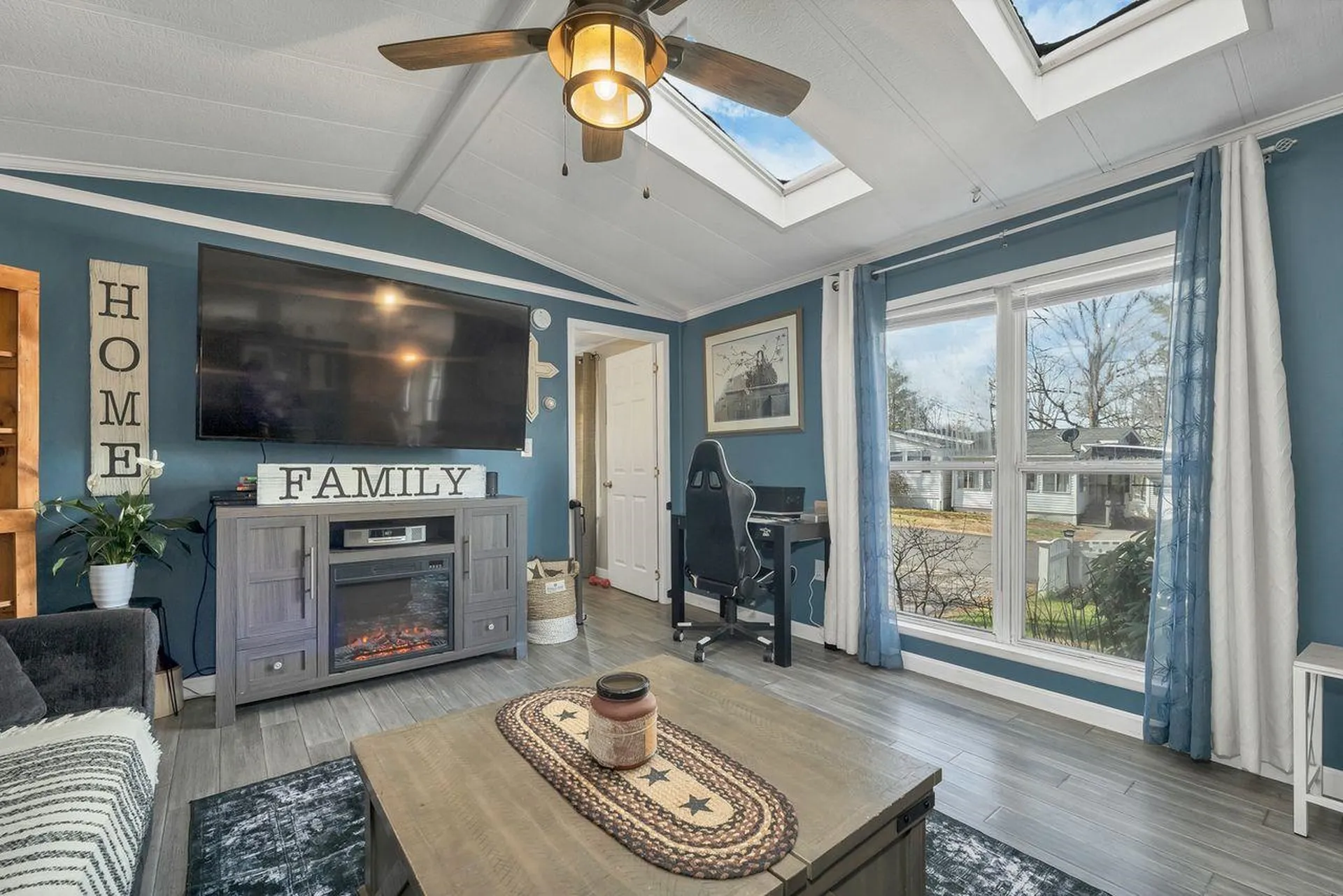 7 N Dewberry Lane Rochester NH 03867