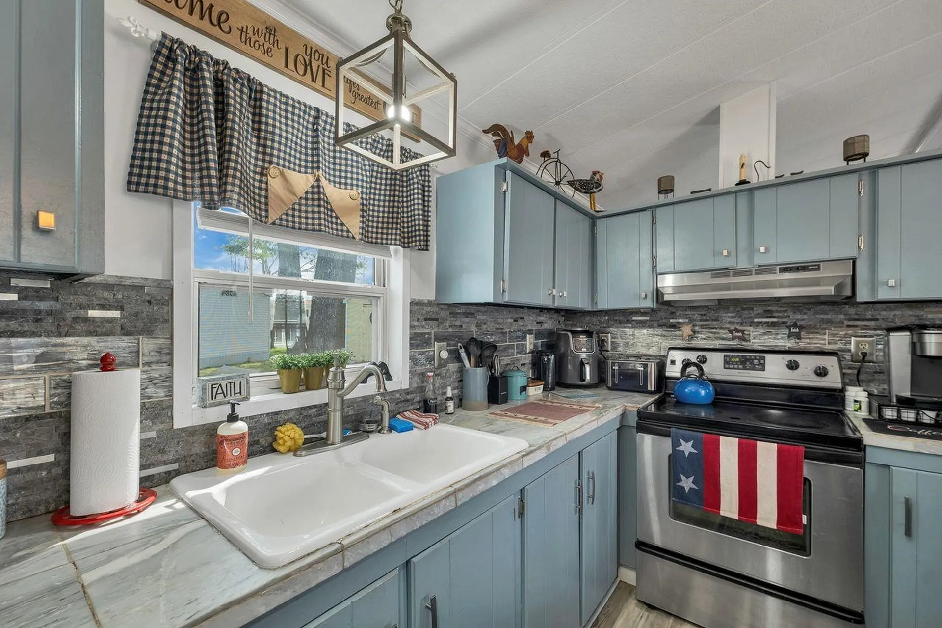 7 N Dewberry Lane Rochester NH 03867