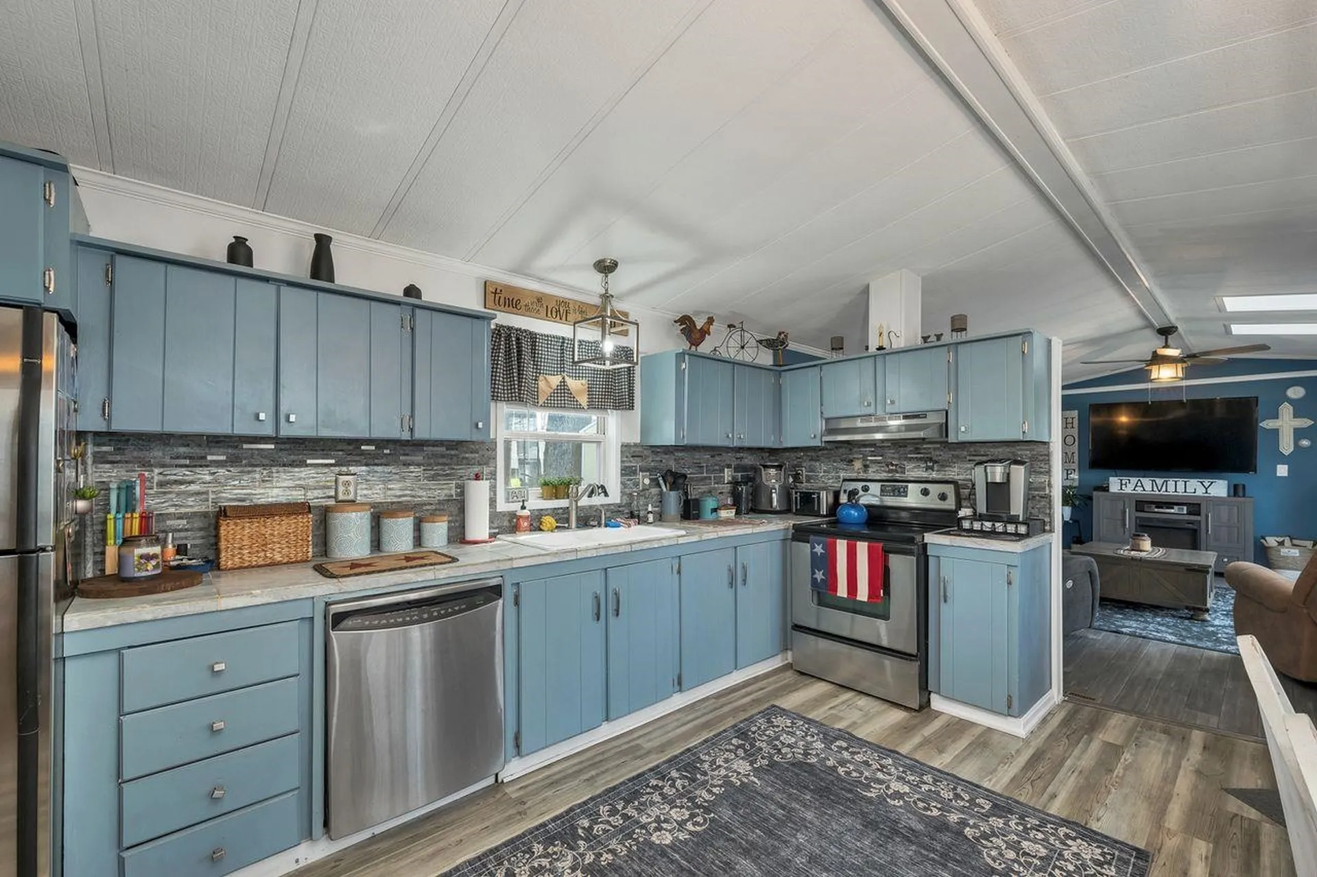 7 N Dewberry Lane Rochester NH 03867