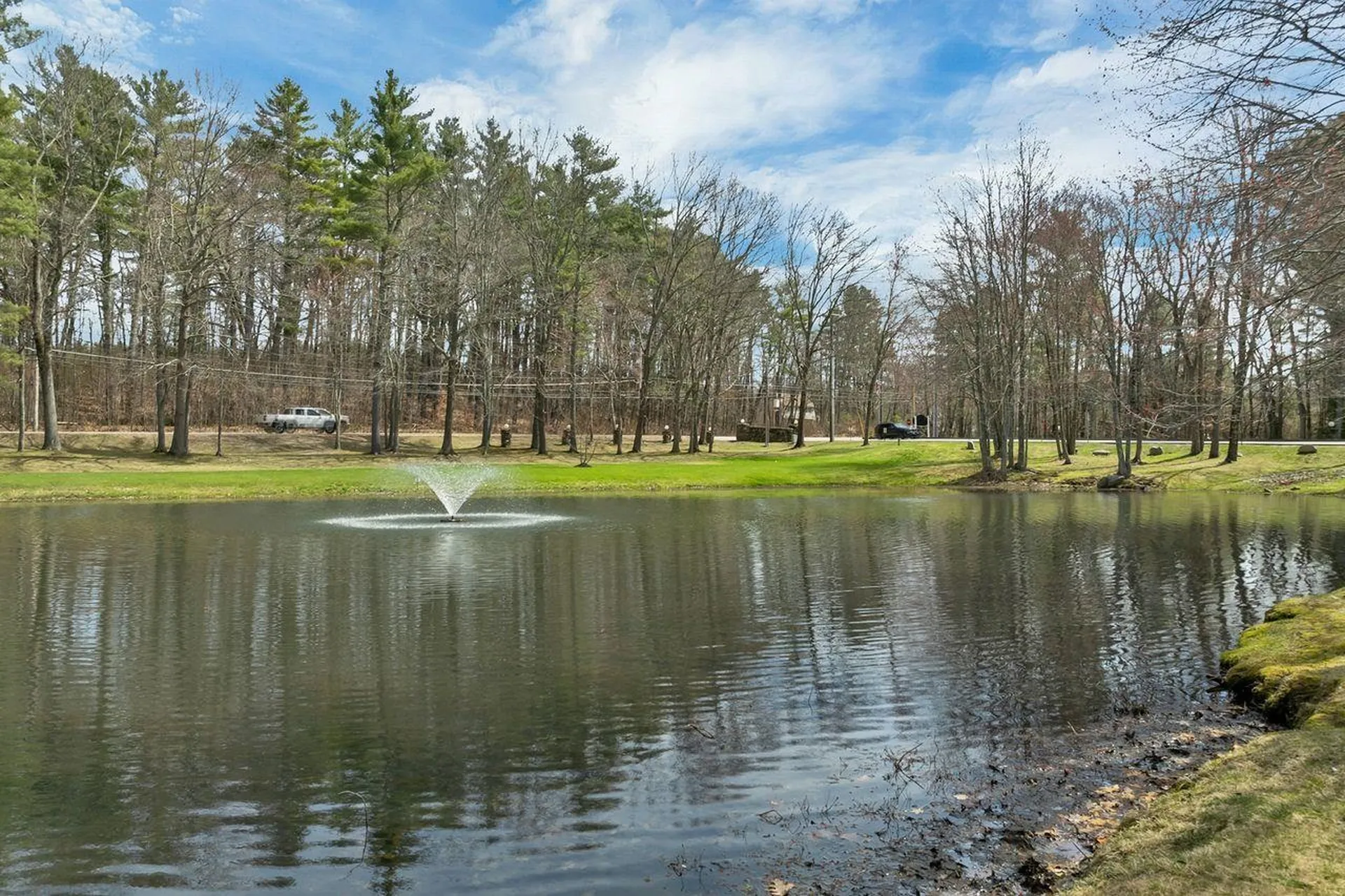 7 N Dewberry Lane Rochester NH 03867