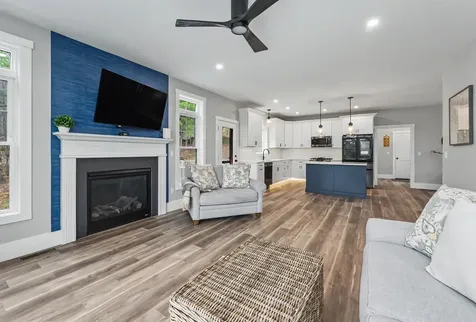 11 Hillside Drive New Ipswich NH 03071