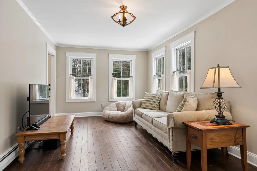 366 Knapp Pond Road Cavendish VT 05142