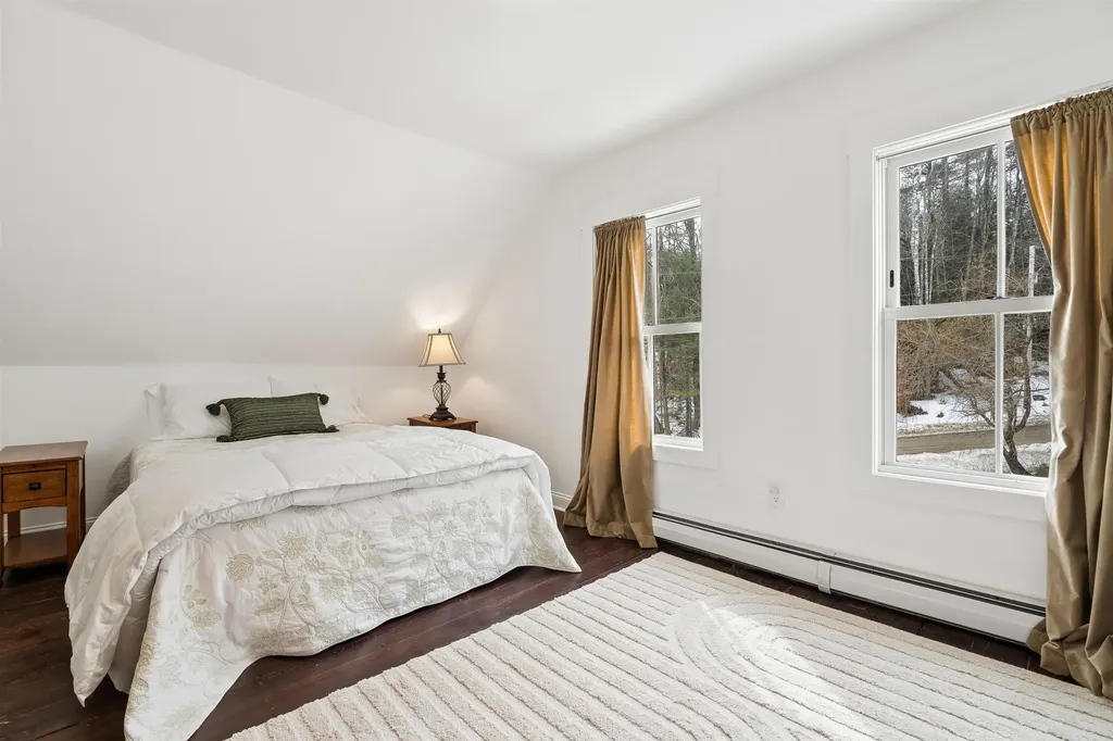 366 Knapp Pond Road Cavendish VT 05142