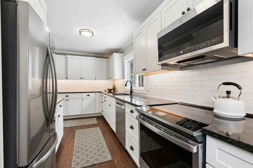 366 Knapp Pond Road Cavendish VT 05142