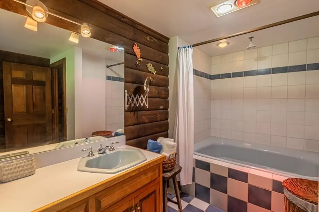 1731 Three Maple Drive Manchester VT 05255