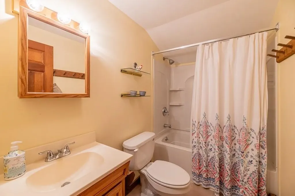 1731 Three Maple Drive Manchester VT 05255