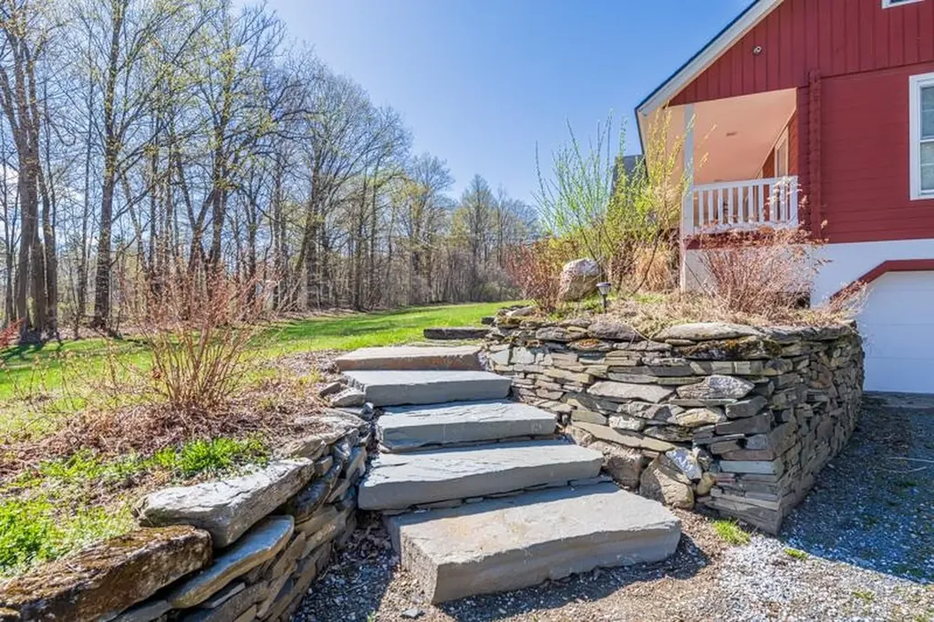 1731 Three Maple Drive Manchester VT 05255