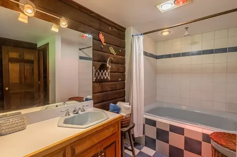 1731 Three Maple Drive Manchester VT 05255