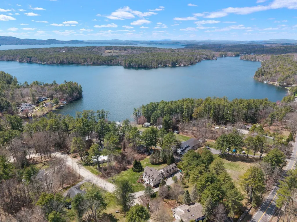 680 North Main Street Wolfeboro NH 03894