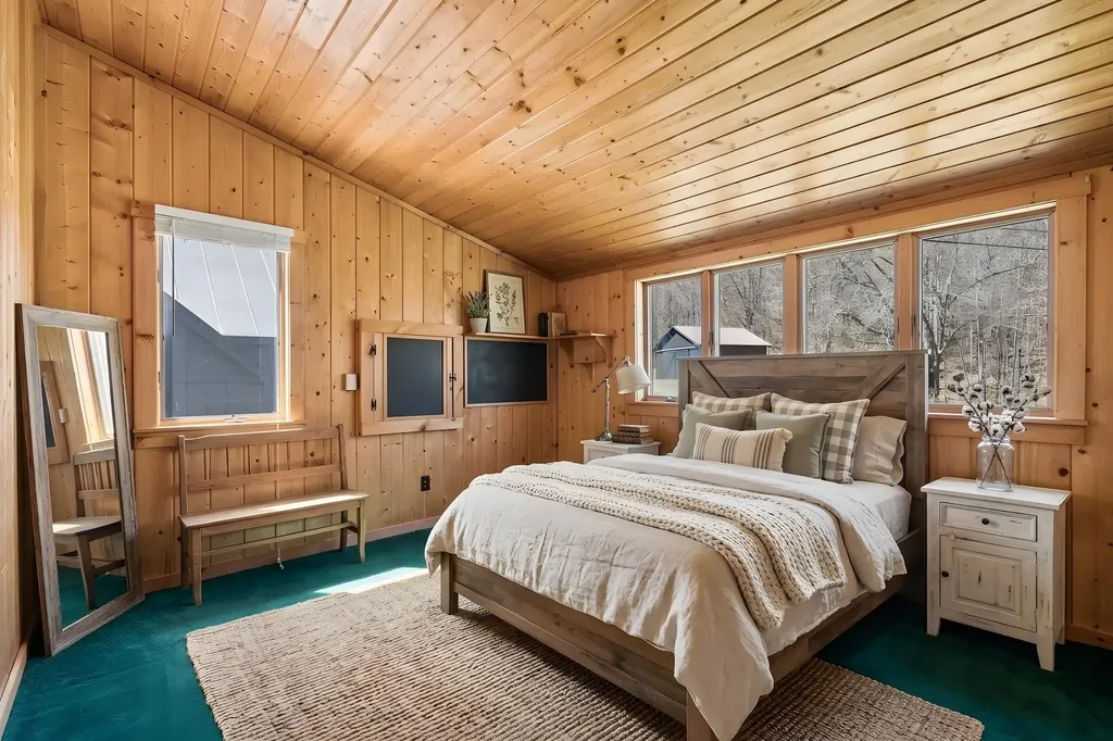 2475 Little Hollow Road Randolph VT 05060