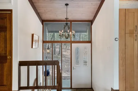 15 Sunset Walk Enfield NH 03748