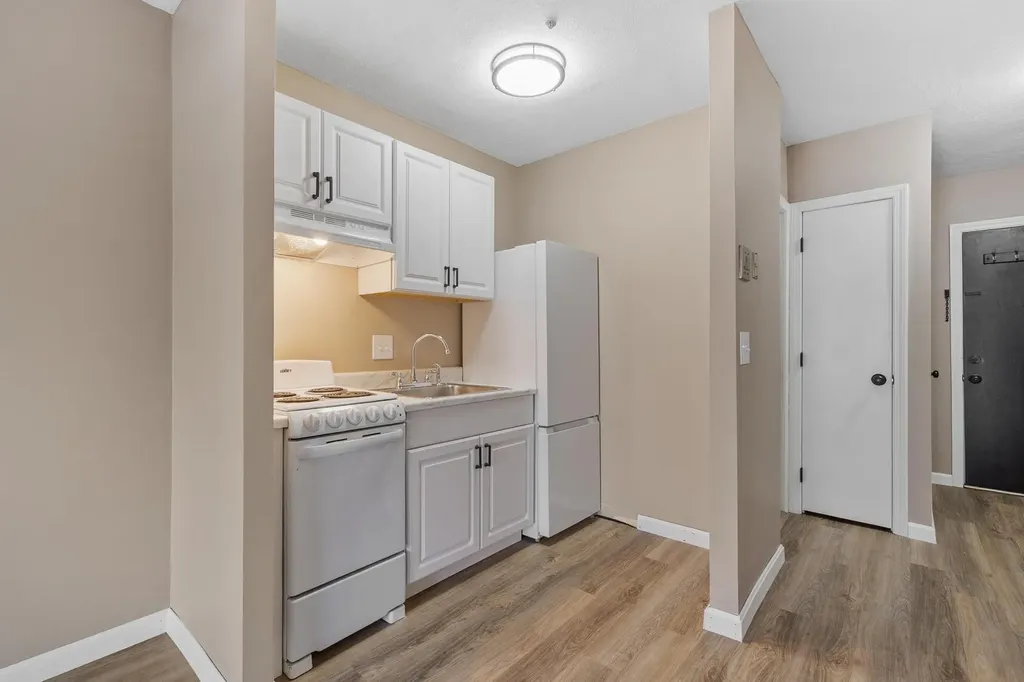 11 Strawberry Bank Road Nashua NH 03062