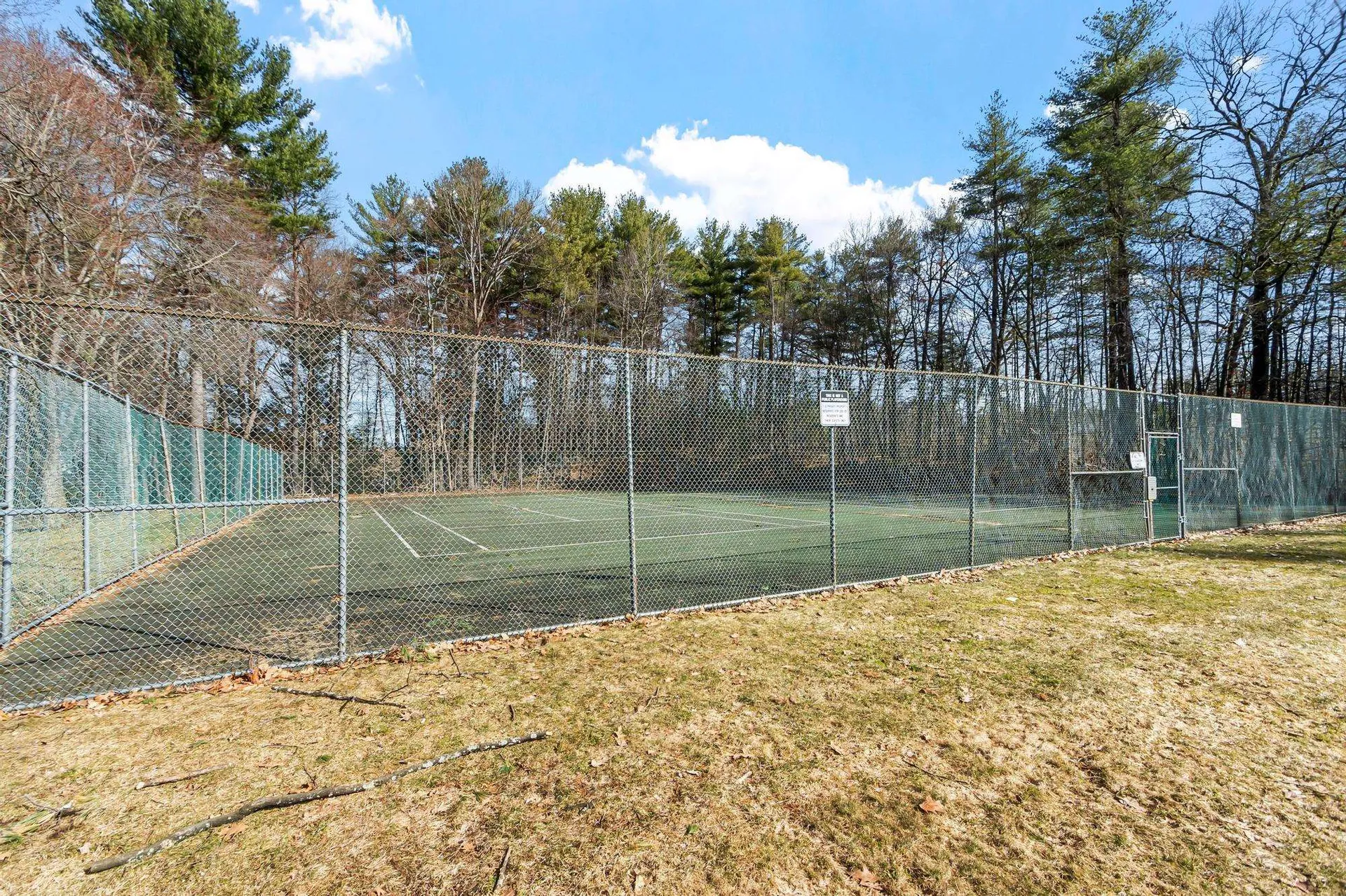 11 Strawberry Bank Road Nashua NH 03062