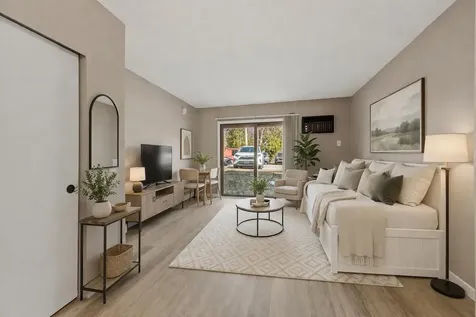11 Strawberry Bank Road Nashua NH 03062