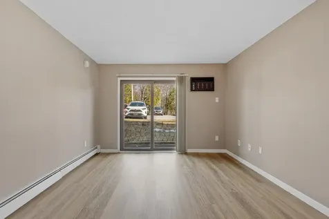 11 Strawberry Bank Road Nashua NH 03062