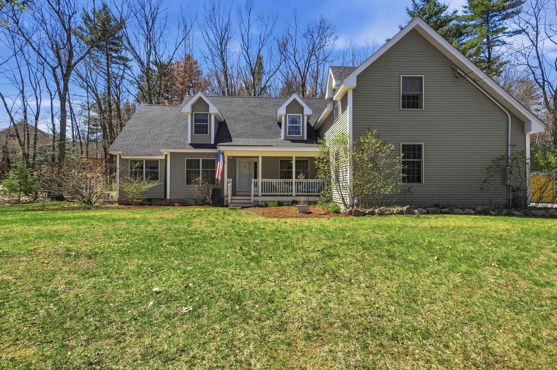 5 Sarah's Way Newton NH 03858-3427