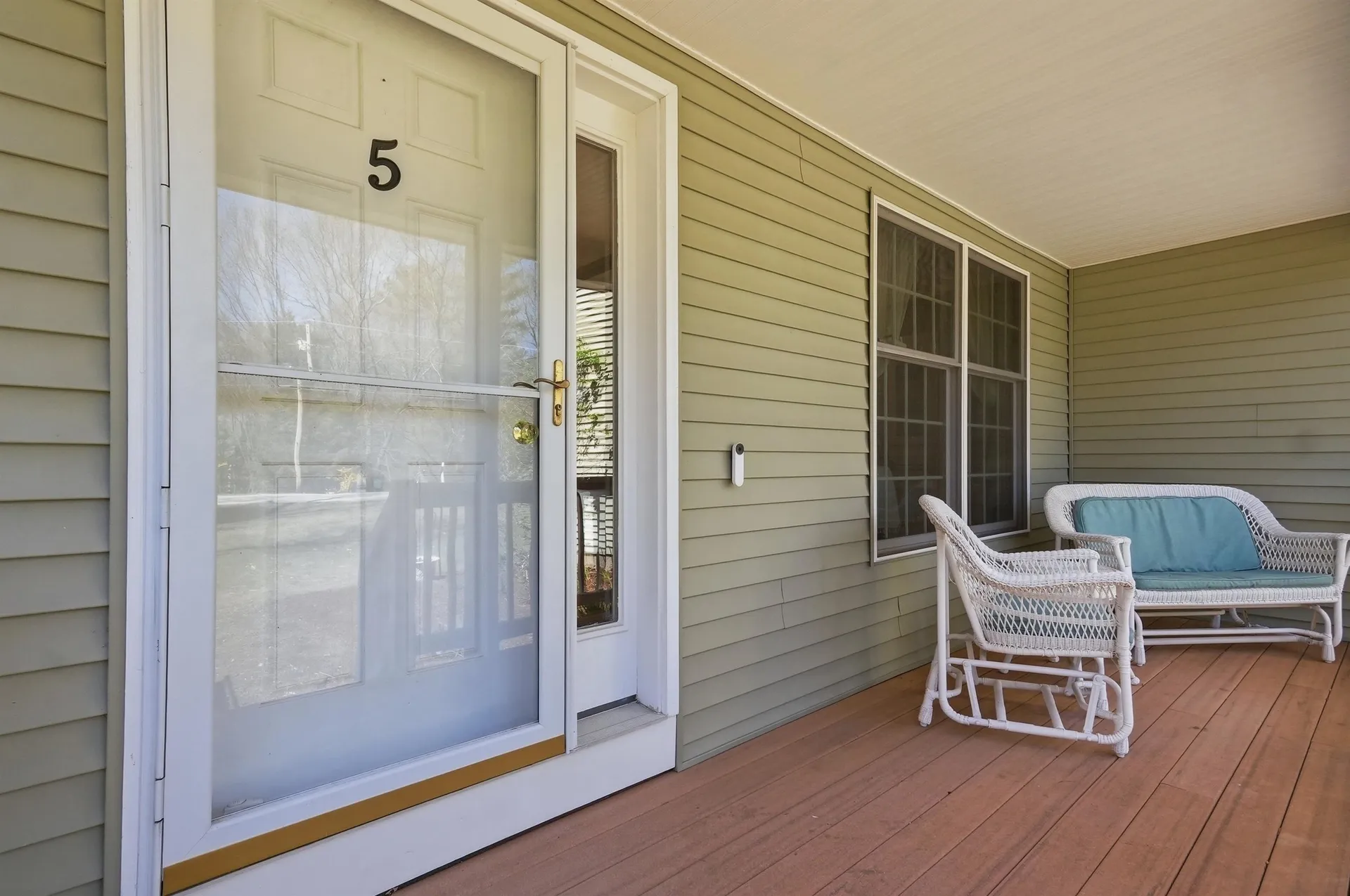 5 Sarah's Way Newton NH 03858-3427