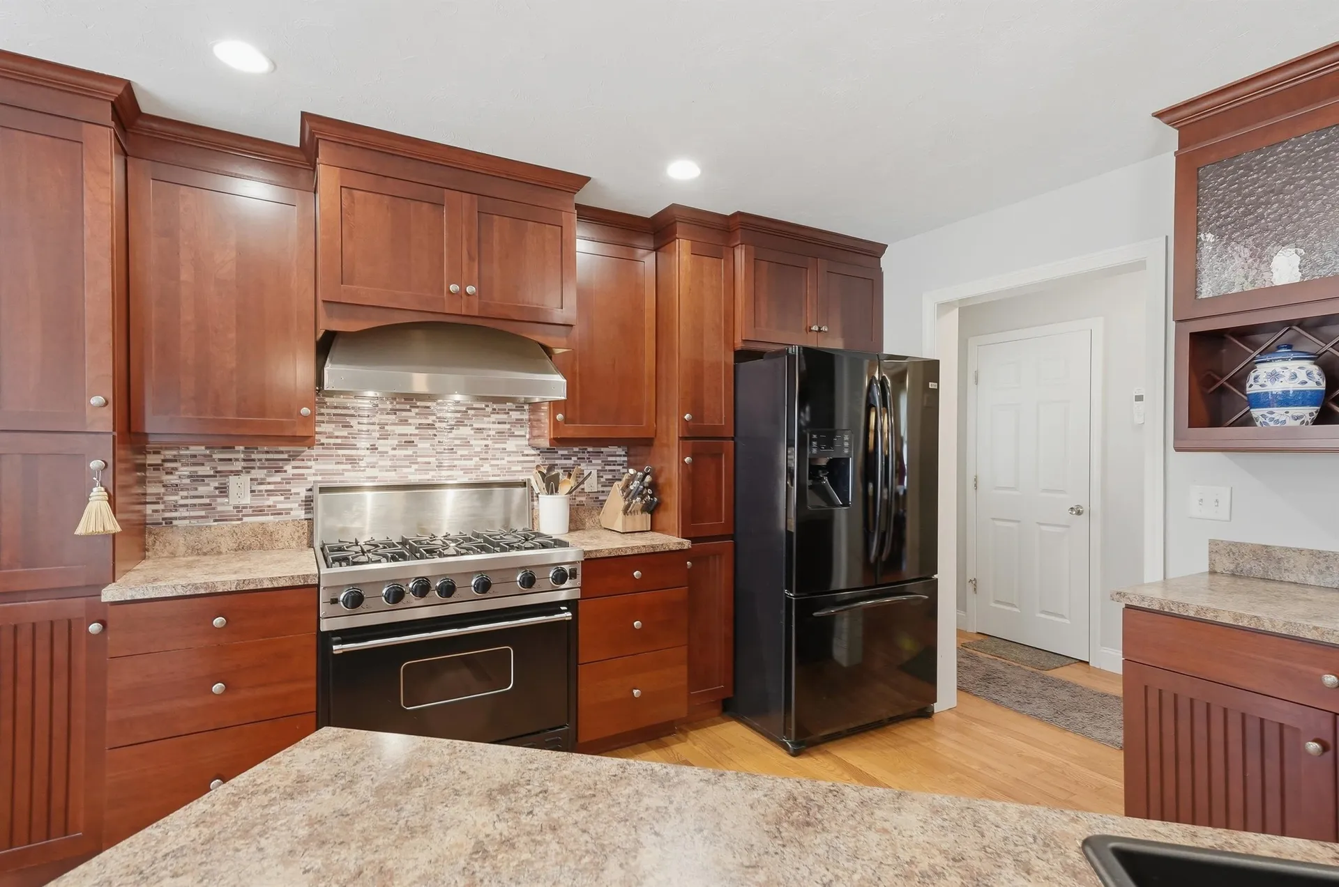 5 Sarah's Way Newton NH 03858-3427