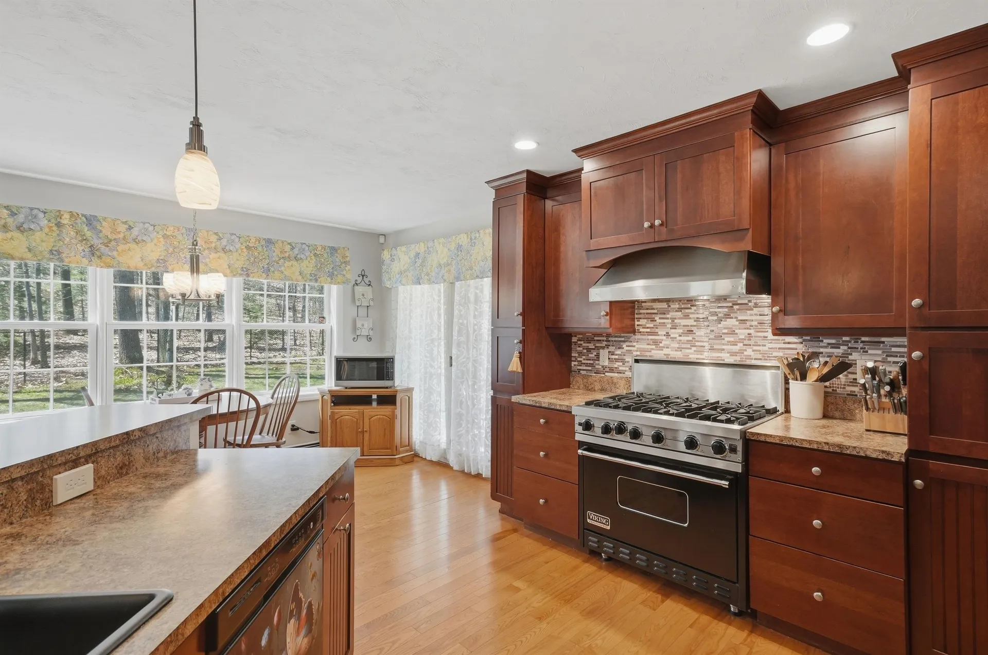 5 Sarah's Way Newton NH 03858-3427