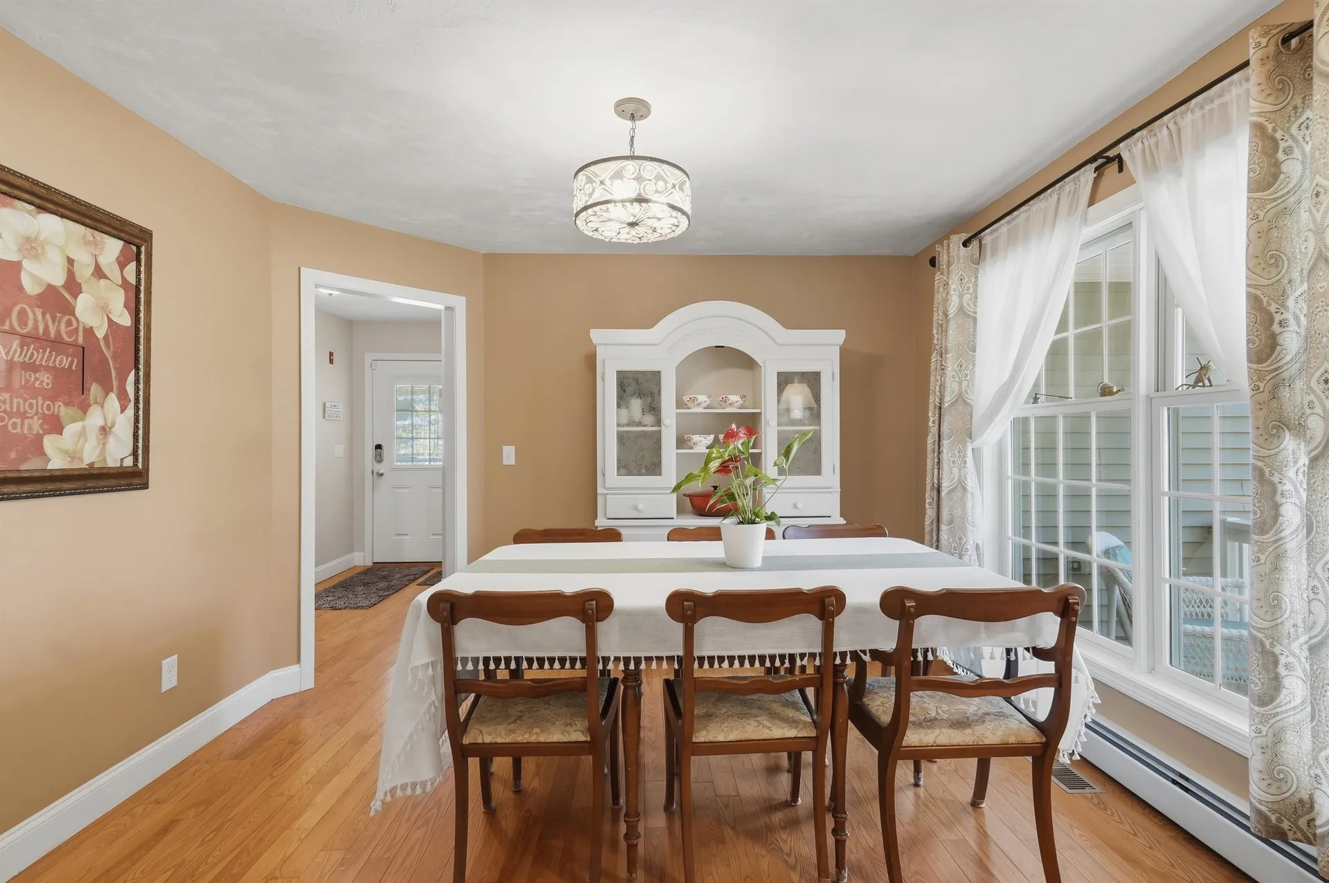 5 Sarah's Way Newton NH 03858-3427