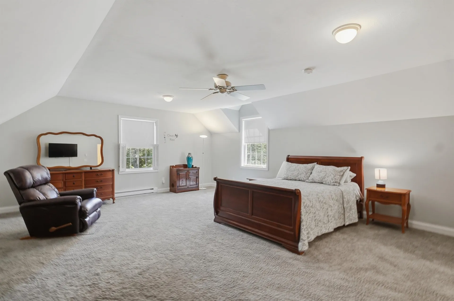5 Sarah's Way Newton NH 03858-3427
