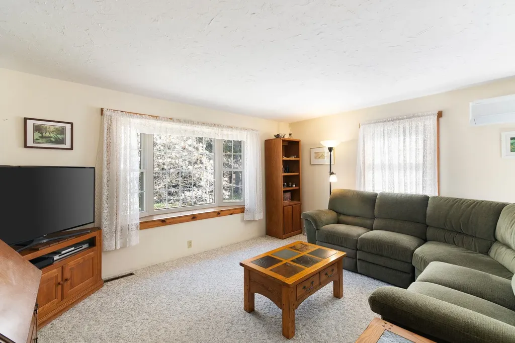 408 Old Guilford Road Brattleboro VT 05301