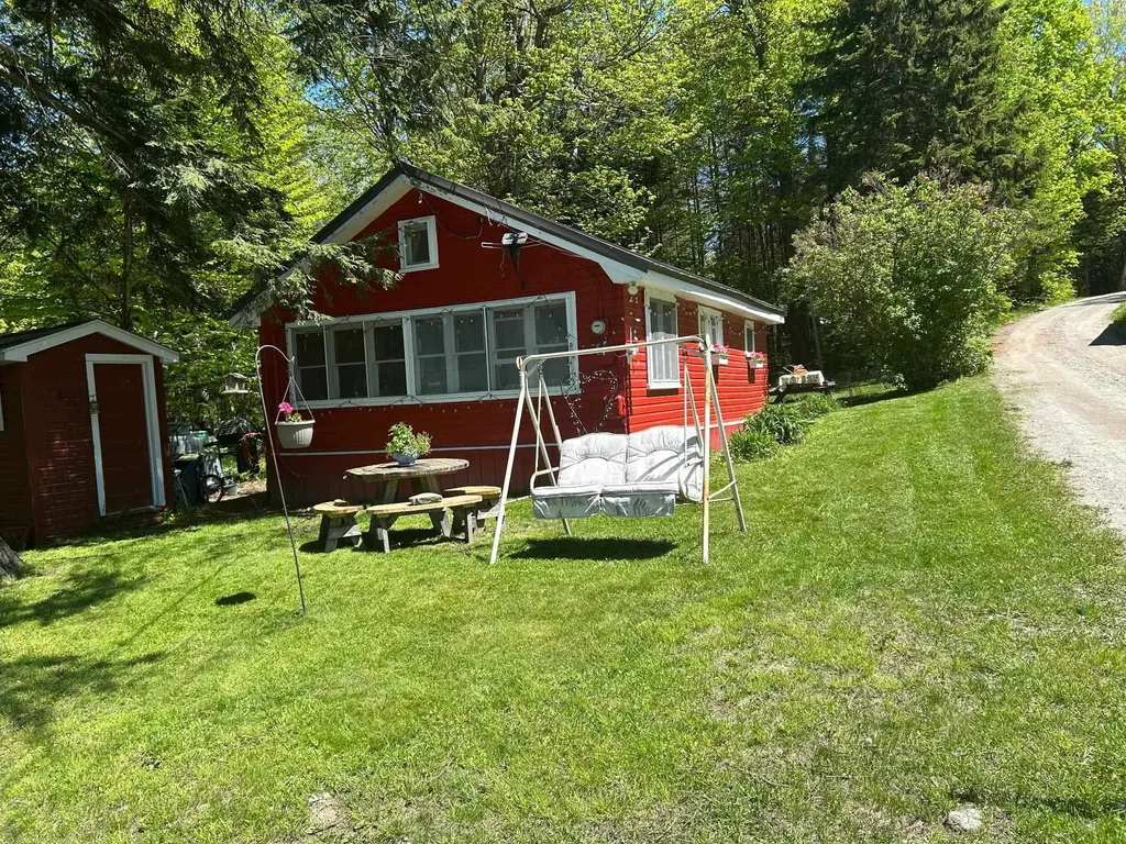 436 Seymour East Morgan VT 05853