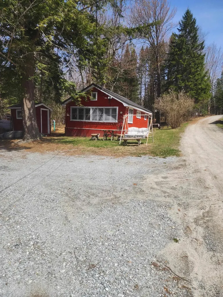 436 Seymour East Morgan VT 05853