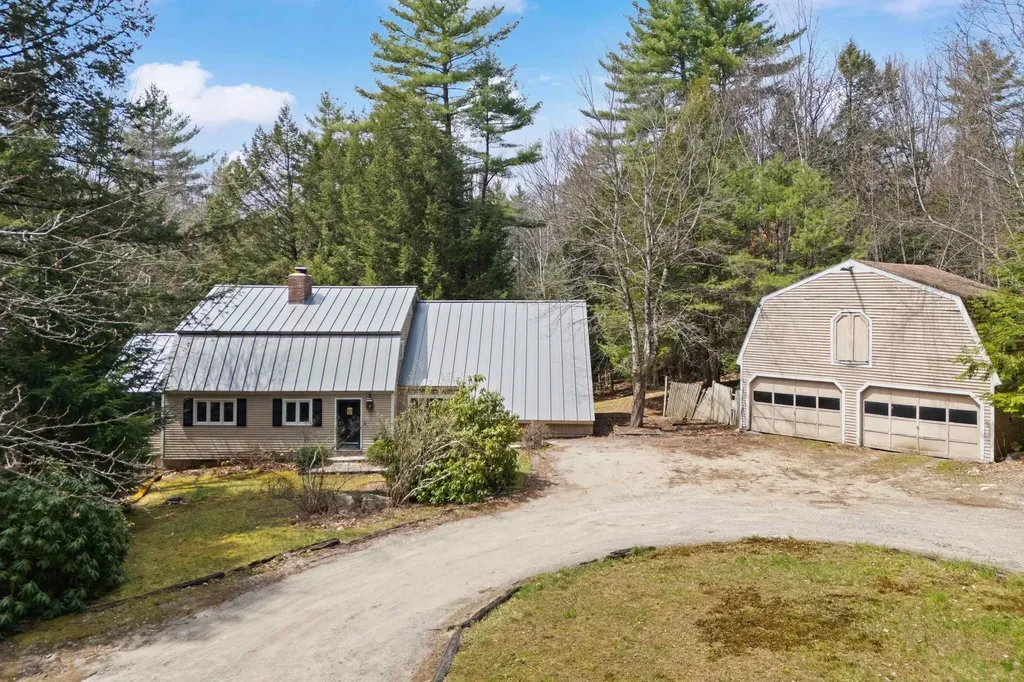73 Clark Mill Road Weare NH 03281