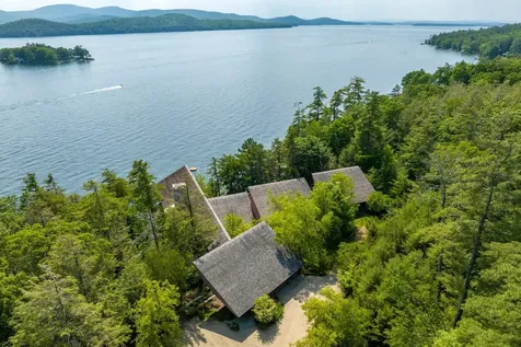20 Wyman Drive Wolfeboro NH 03894