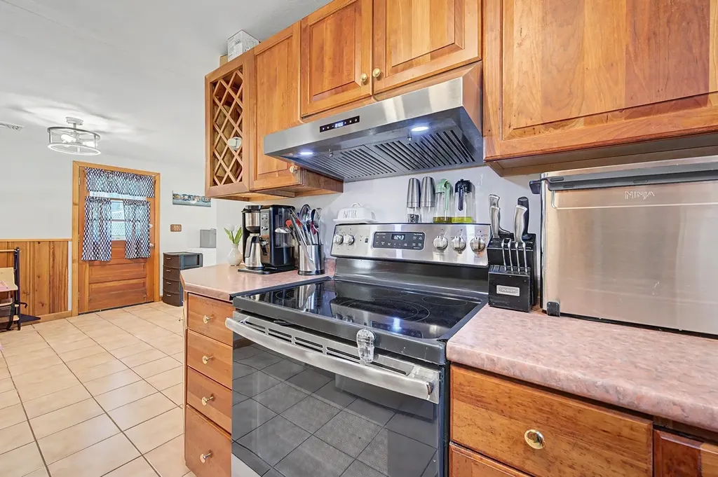 22 Anderson Road Unity NH 03773