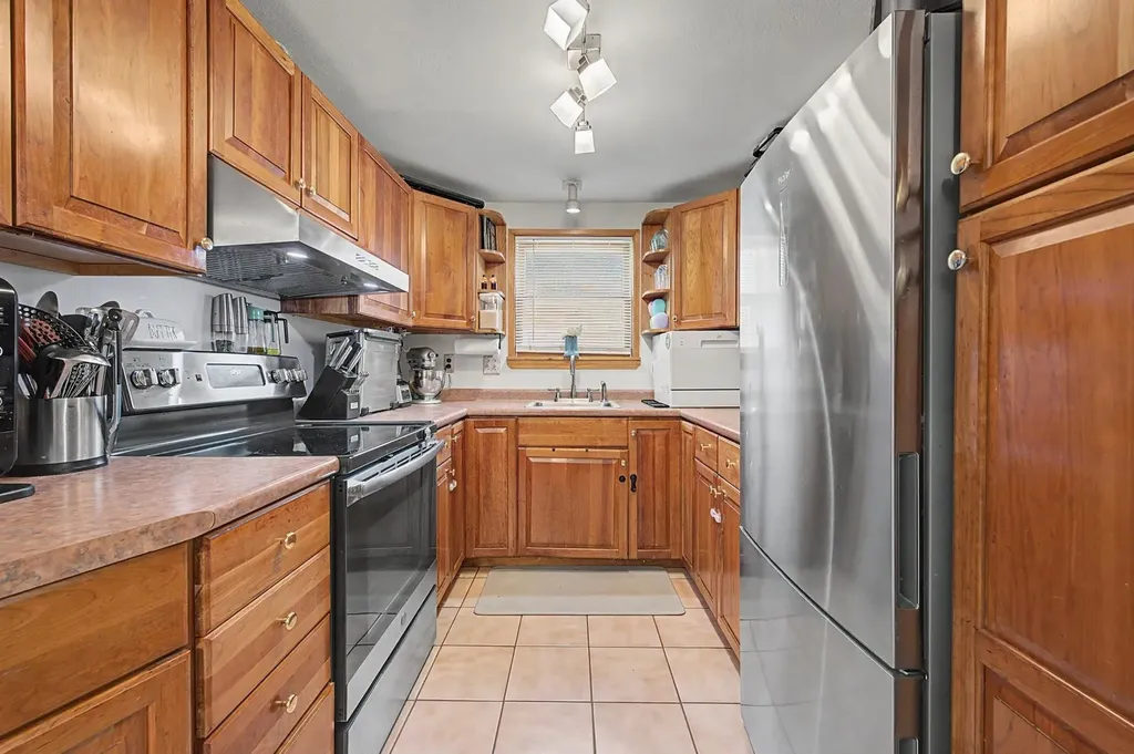 22 Anderson Road Unity NH 03773