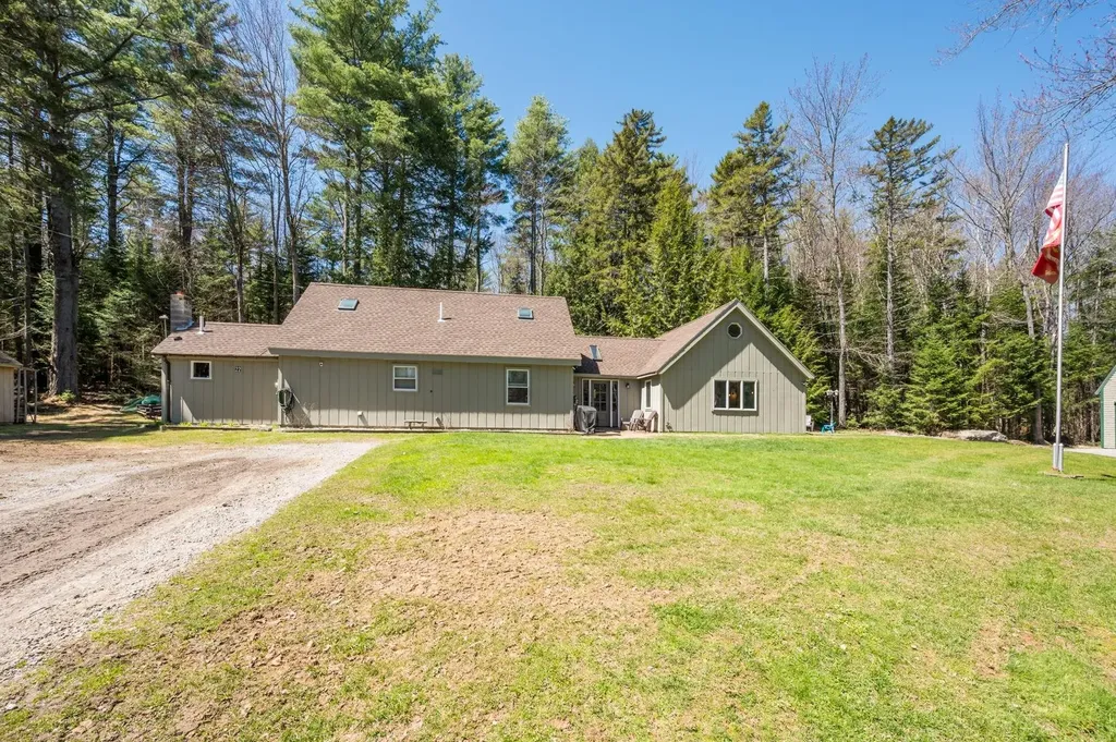 22 Anderson Road Unity NH 03773