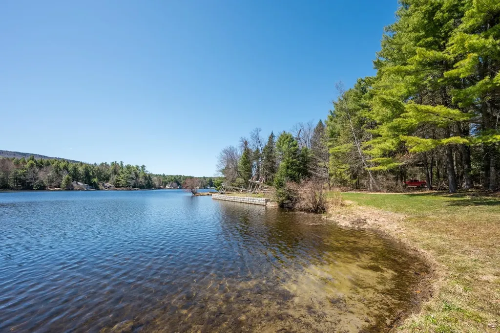22 Anderson Road Unity NH 03773