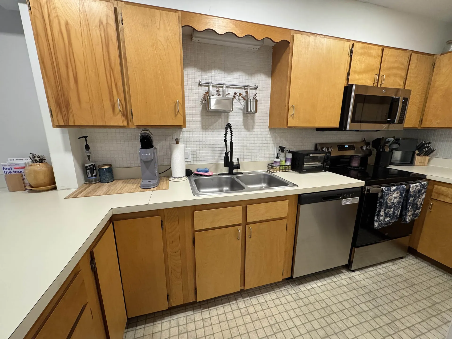 17 Robin Way Brattleboro VT 05301