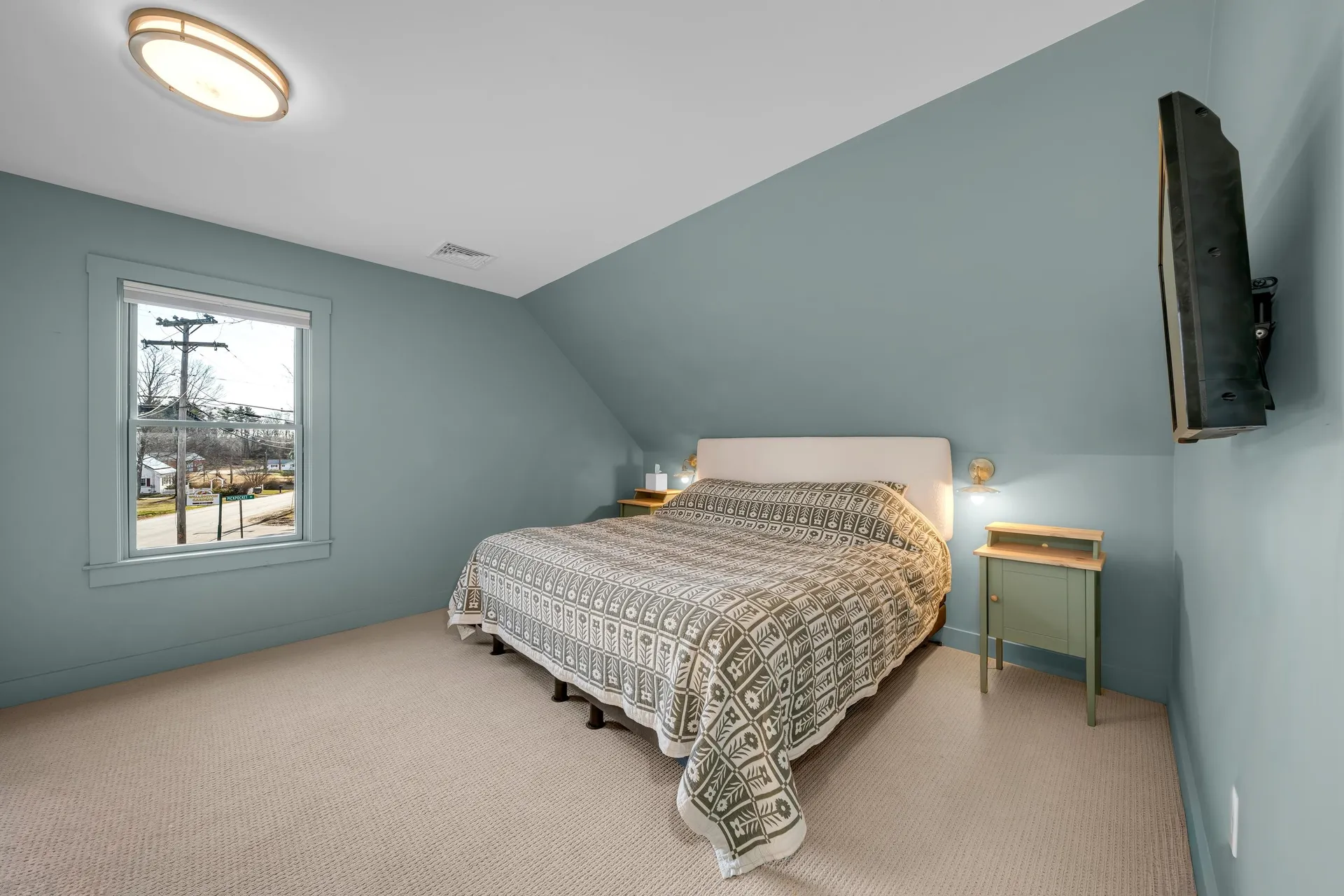 54 Middle Road Brentwood NH 03833
