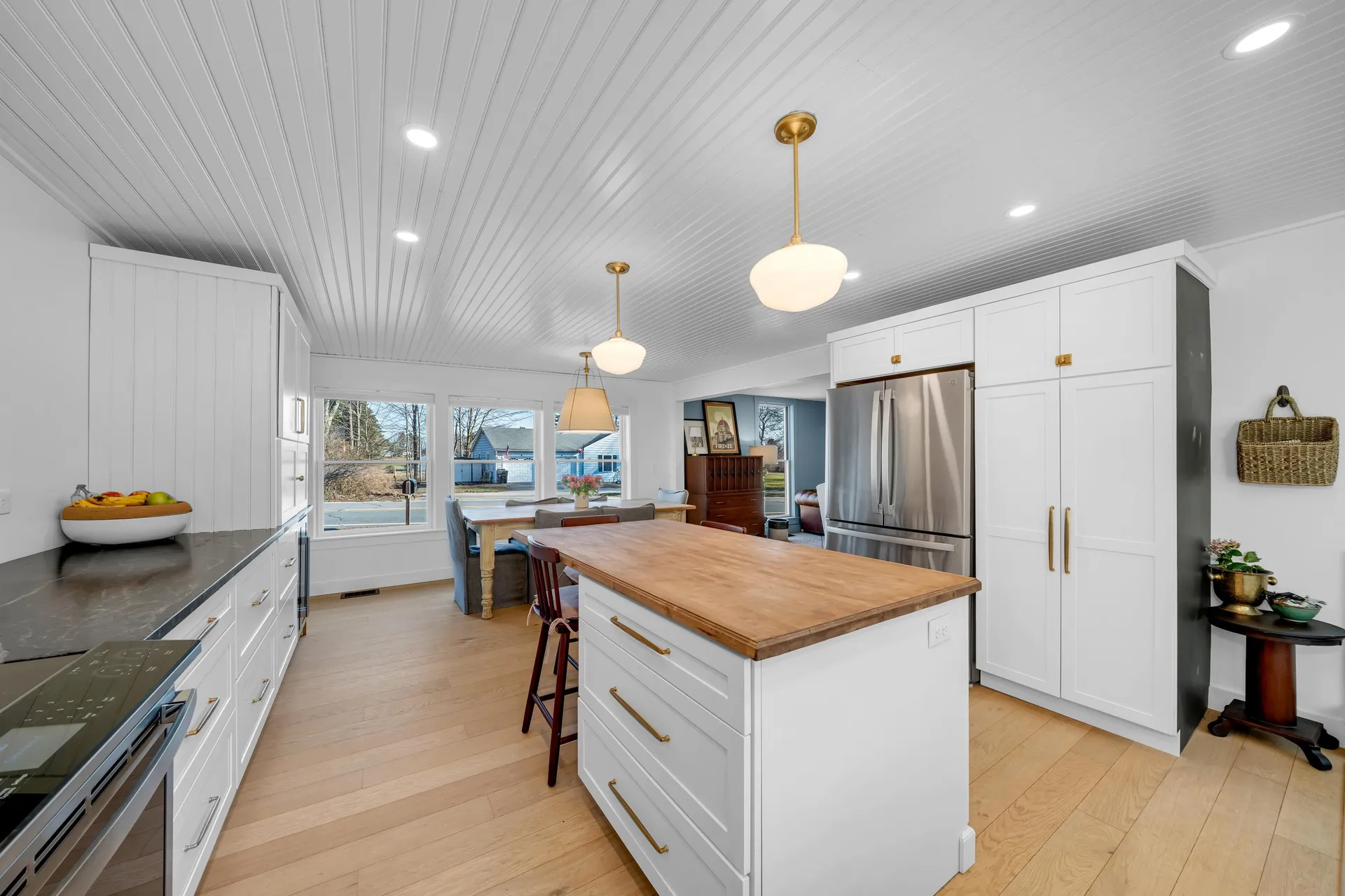 54 Middle Road Brentwood NH 03833
