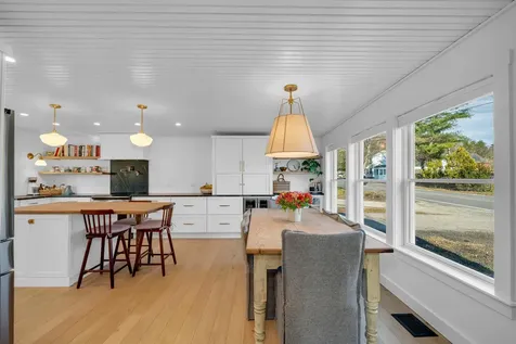 54 Middle Road Brentwood NH 03833