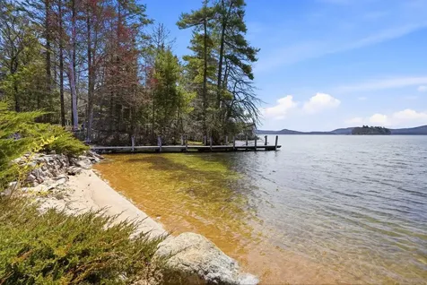 35 Rocky Shore Road Wolfeboro NH 03894