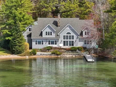 35 Rocky Shore Road Wolfeboro NH 03894