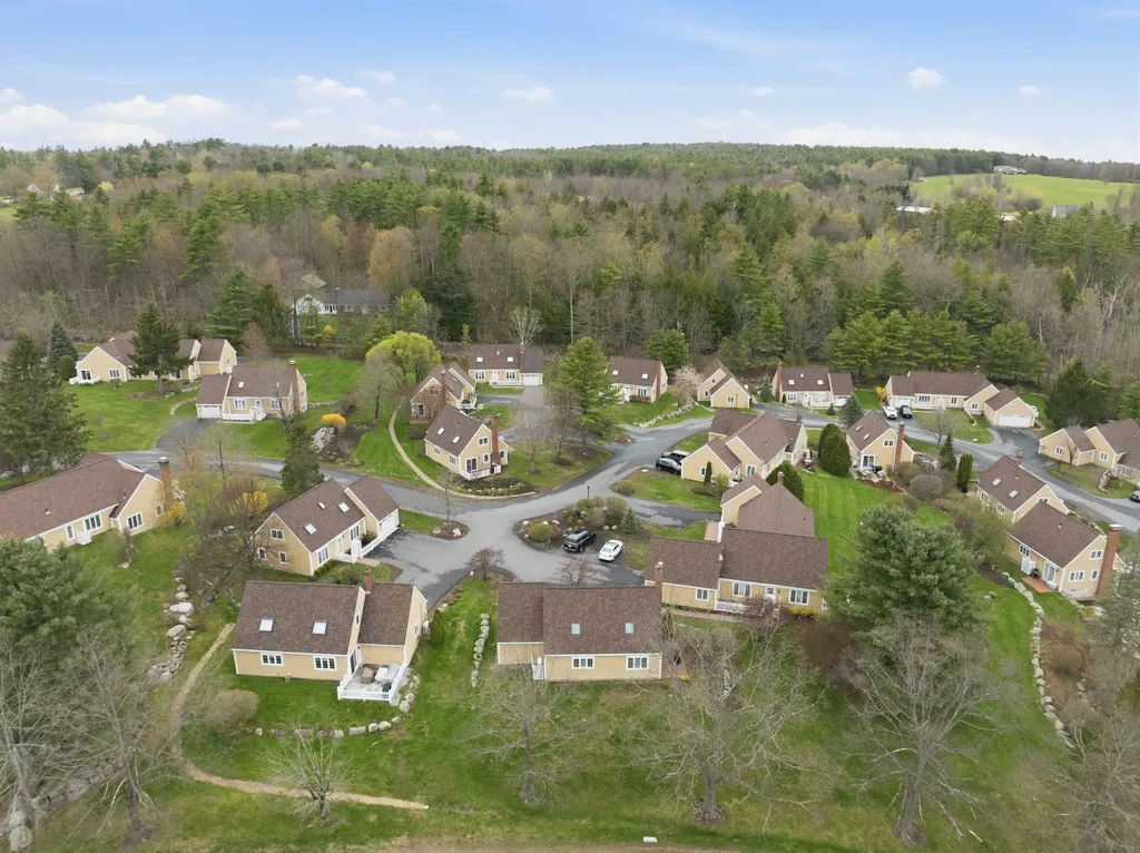 55 Garden Circle Laconia NH 03246