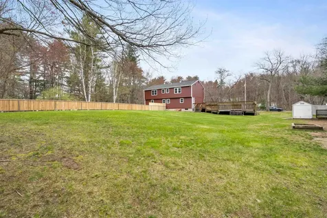 11 Coteville Road Londonderry NH 03053