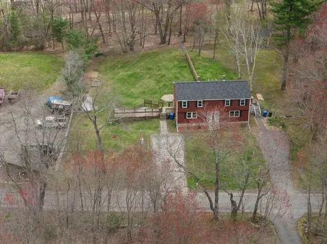 11 Coteville Road Londonderry NH 03053
