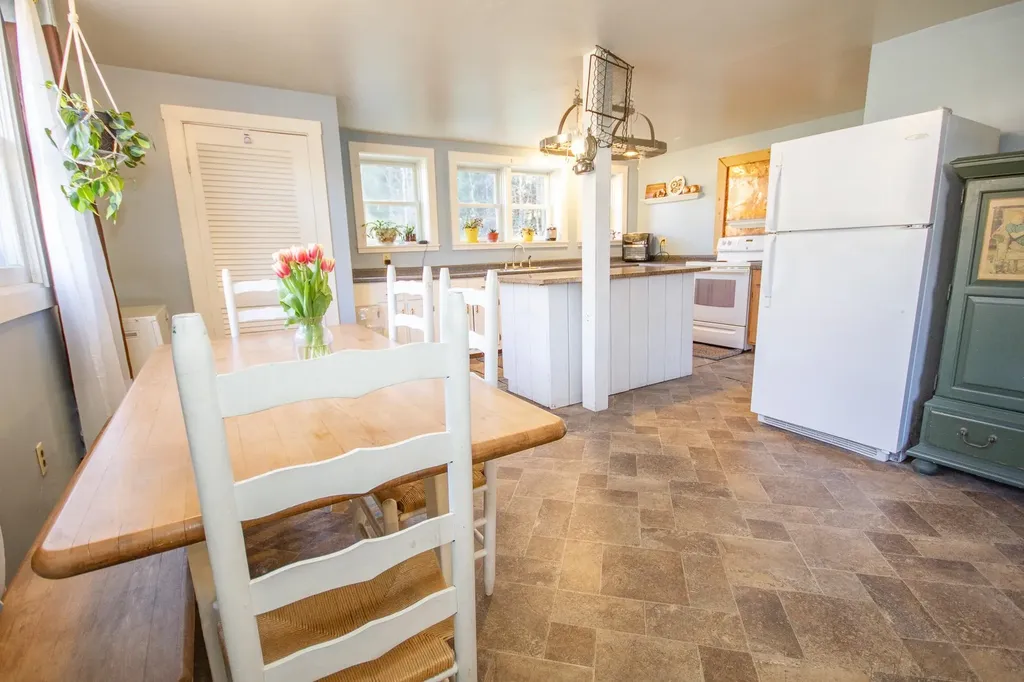 3873 Vt Route 100 Granville VT 05747