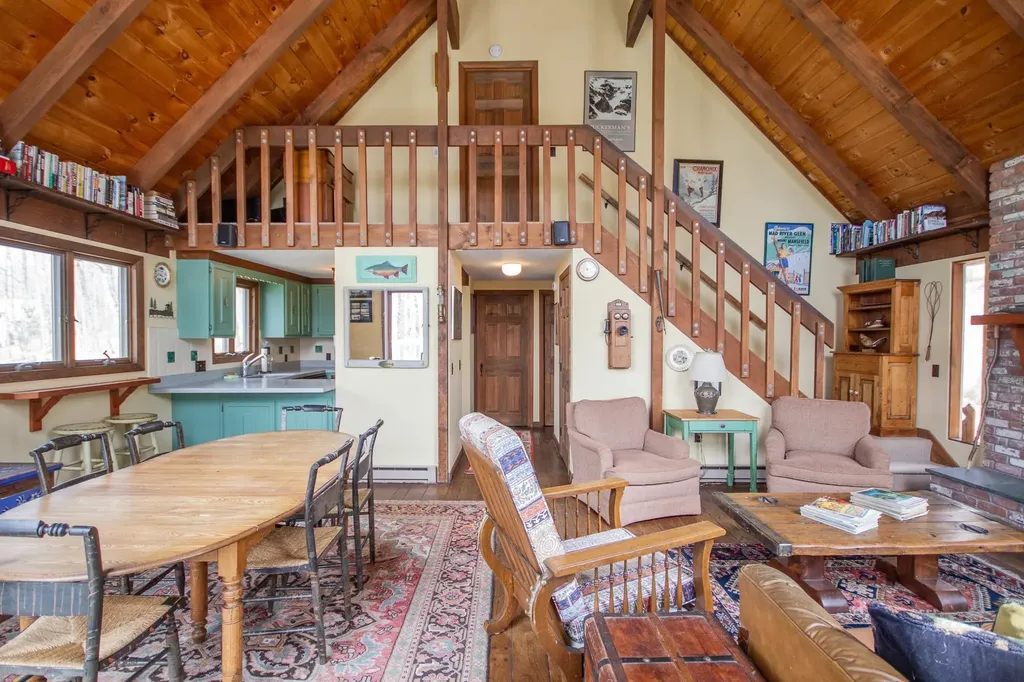 454 Edwin's Pond Road Rochester VT 05767